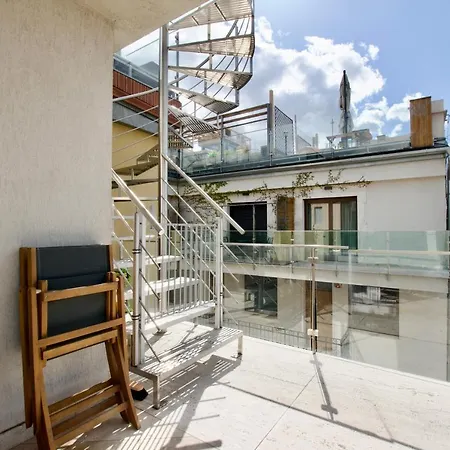 Penthouse By Hi5 -at The Of