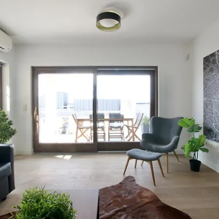 Penthouse By Hi5 -at The Of Apartment