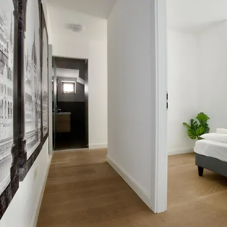 Penthouse By Hi5 -at The Of Budapest