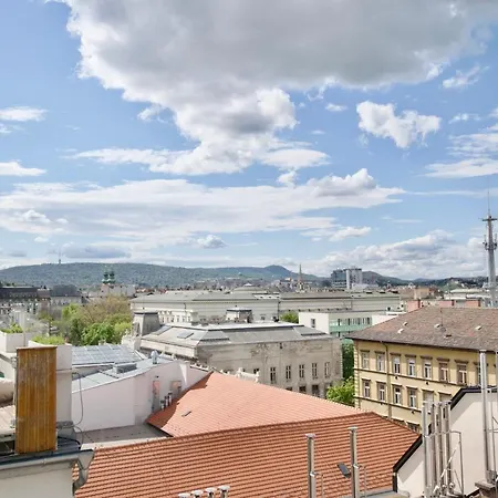 Penthouse By Hi5 -at The Of * Budapest