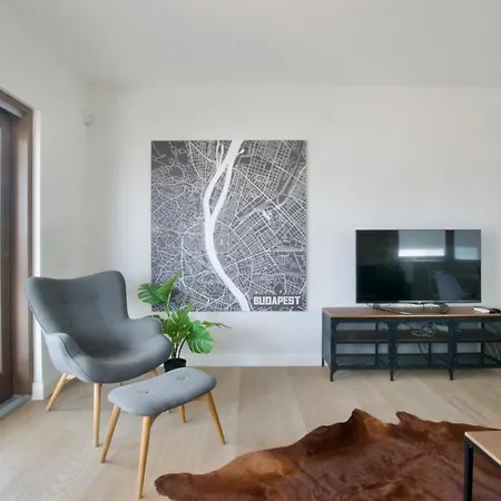 Penthouse By Hi5 -at The Of Budapest